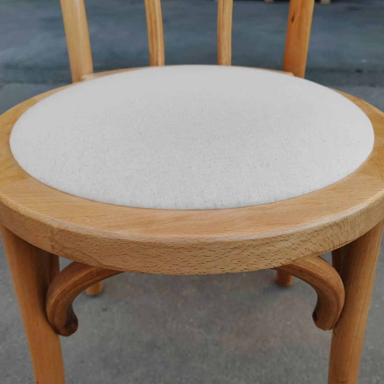 Leinen Sitzpad in macchiato beige für Bentwood Stuhl aus Holz