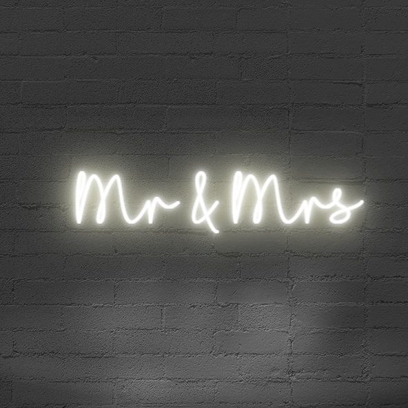 Neon Schriftzug “Mr & Mrs”