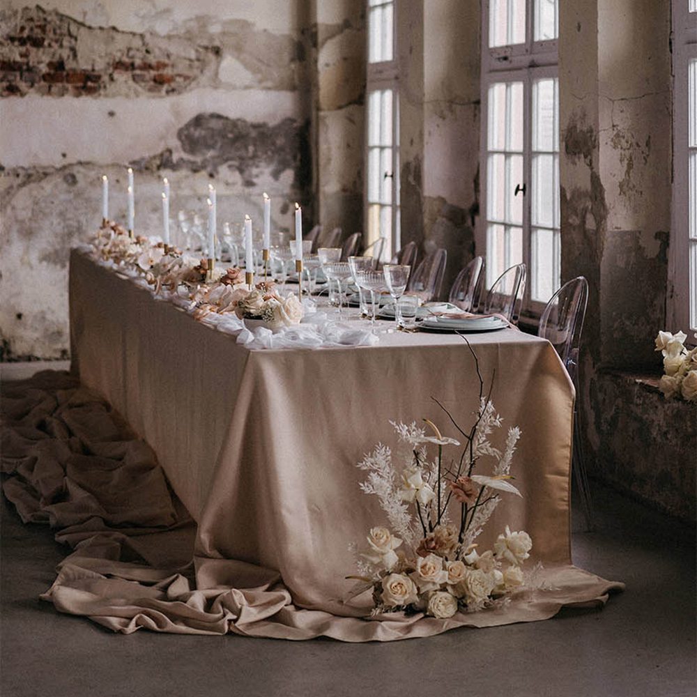Bodenlange Tischdecke in beige | 350x250 cm – Bild 2