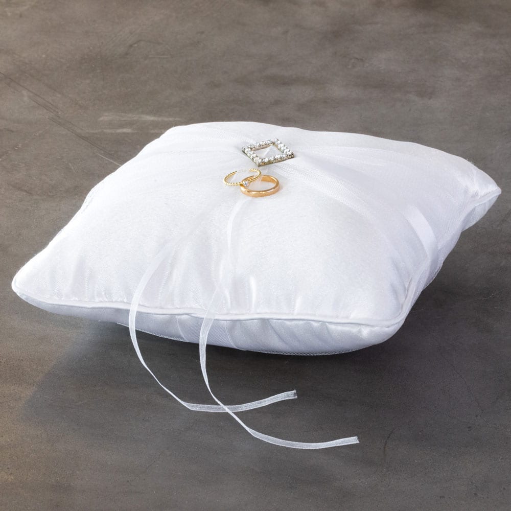 Ringkissen in weiß