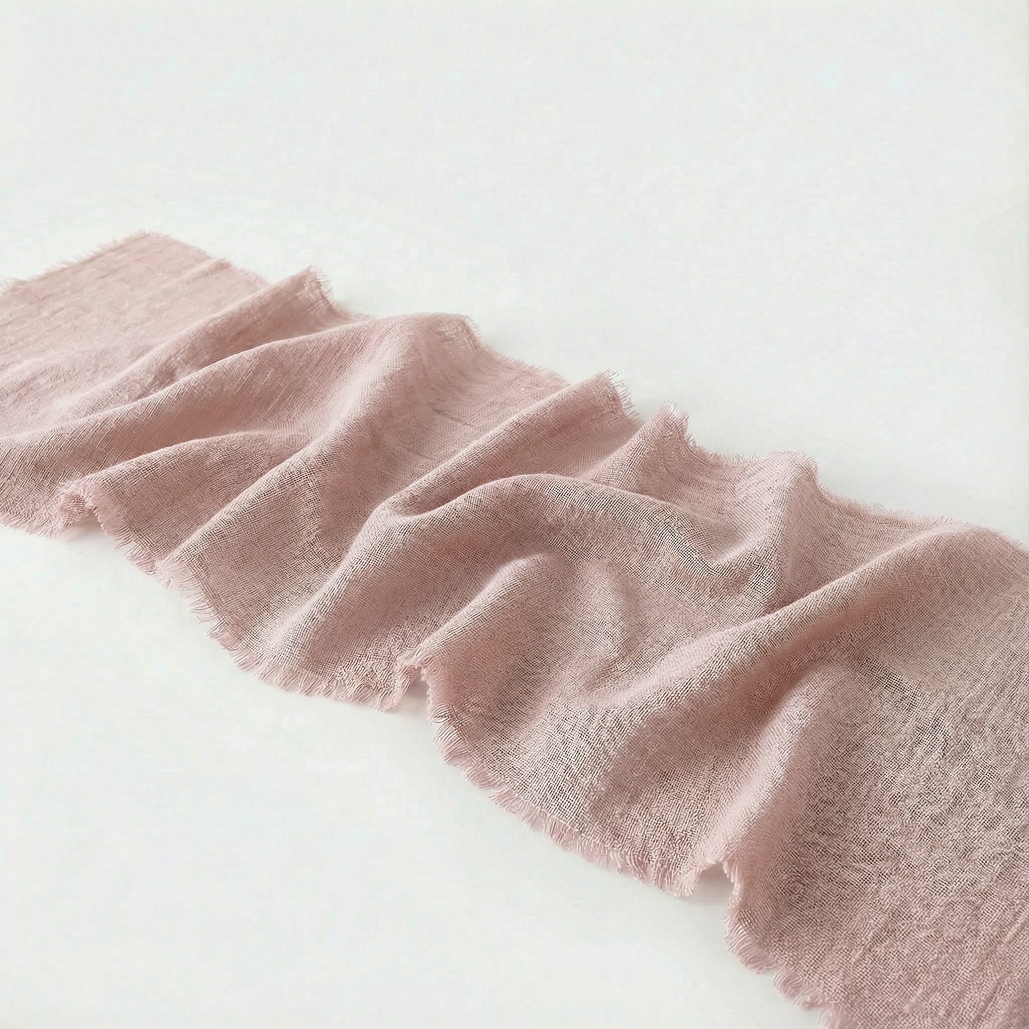 Tischläufer aus Musselin in Altrosa