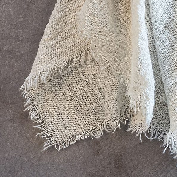 Tischläufer aus Musselin in Alabasterweiß – Bild 2